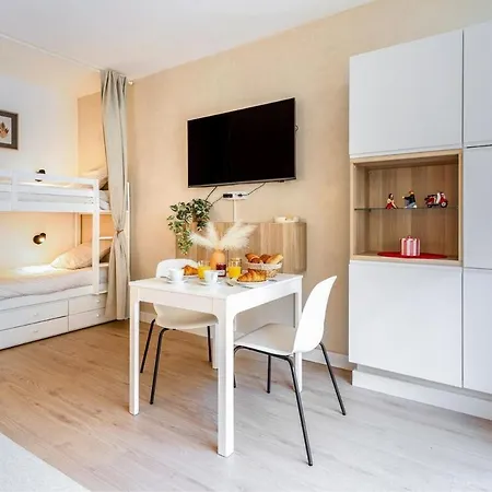 Terrazza Bella Pool - Close To Train Station, Center And